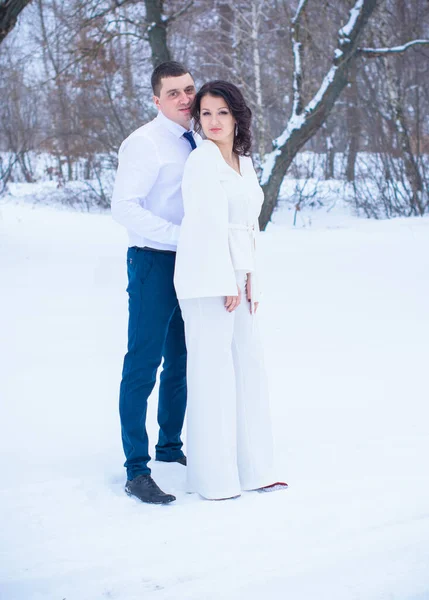 Happy Couple Having Fun Embracing Outdoors Snow Park Winter Magical — Stock Photo, Image