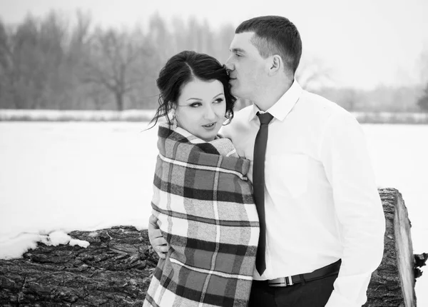 Happy Couple Having Fun Embracing Outdoors Snow Park Winter Magical — Stock Photo, Image