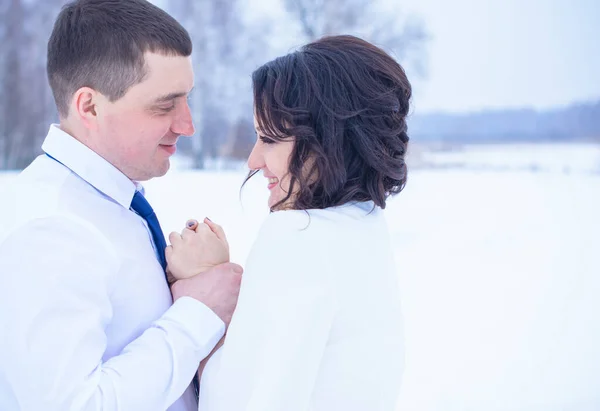 Happy Couple Having Fun Embracing Outdoors Snow Park Winter Magical — Stock Photo, Image