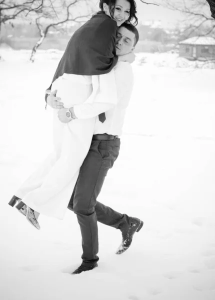 Happy Couple Having Fun Embracing Outdoors Snow Park Winter Magical — Stock Photo, Image