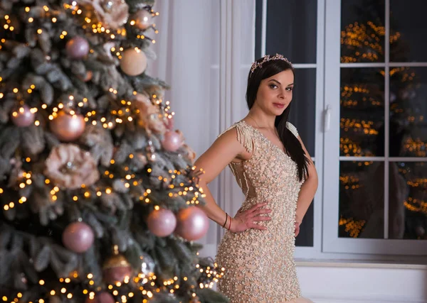 Young Attractive Dark Hair Lady Warm Cozy Atmosphere White Vintage — Stock Photo, Image