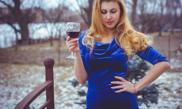 Woman Glass Wine Nature Retro Blue Dress Concept Problem Women — Stock Photo, Image