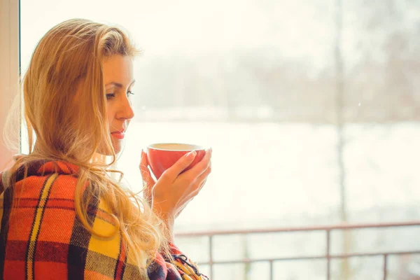 Cute Woman Self Isolation Drinking Hot Coffee Sitting Window Plaid — Stock Photo, Image