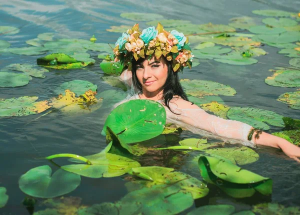 Sirena Chica Belleza Con Ninfa Vestido Encaje Pleno Verano Retrato —  Fotos de Stock