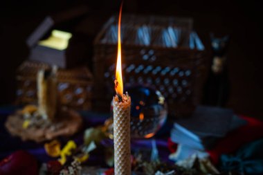 Mum büyüsü, döküm ve temizleme aurası mum ve mumla, aşk büyüsü, eski Avrupa büyüsü