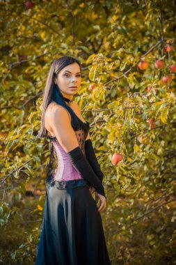 Cadı kostümü, sihirli konsept, parti veya karnaval için illüstrasyon, mistik moda tarzı