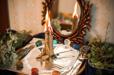 Sihir ve falcılık kavramı, diğer cevaplar, gelecek malzemeleri tahmin etmek için illüstrasyon