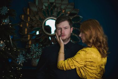 Kadın ve erkek arasındaki ilişki kavramı. Çiftin psikoloji fotoğrafı.