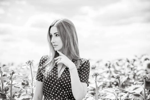 Freedom Concept Elegant Woman Long Black Polka Dot Dress Field — Stock Photo, Image