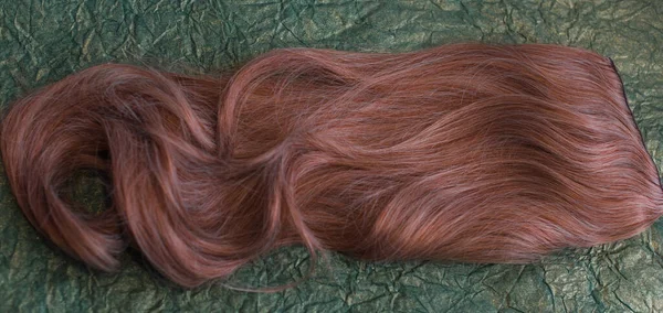 Парики Натуральные Синтетические Волосы Женская Концепция Красоты Крупный План Фото — стоковое фото