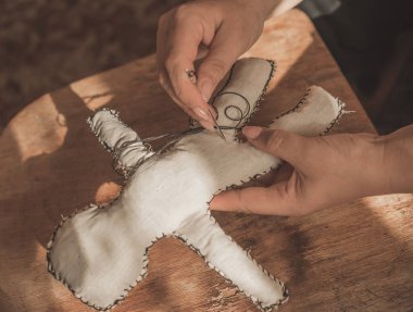 Voodoo Büyüsü. Oyuncak bebekli cadılık. Sihir kavramı.