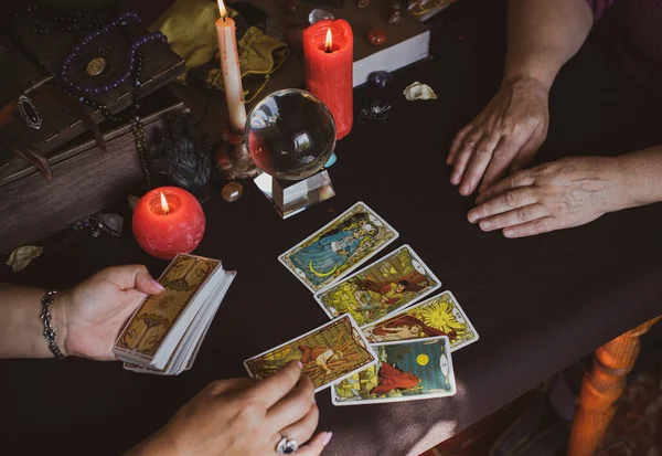 Seance Adivinhação Tarot Cartões Velas Objetos Adivinhação Conceito Adivinhação Astrologia — Fotografia de Stock