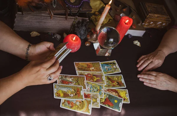 Seance Adivinhação Tarot Cartões Velas Objetos Adivinhação Conceito Adivinhação Astrologia — Fotografia de Stock