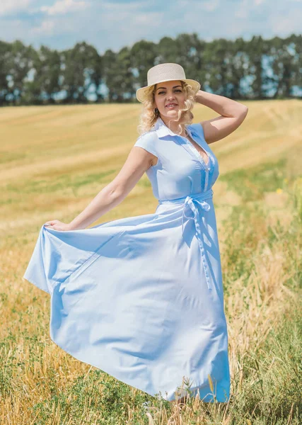 Country Vintage Mix Stil Storlek Kvinna Mjuk Bomull Lätt Klänning — Stockfoto
