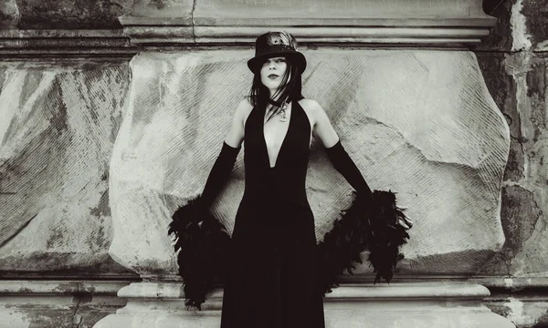 Gothic Lady Luxurious Glamorous Retro Look Halloween Beautiful Citizen Vintage — Stock Photo, Image