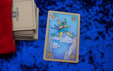 Masada Astrolojik Semboller kartları, esrarengiz kavramlar, falcılık ve tahminler var. Avrupa ve Romanya 5 Haziran: İllüstrasyon Editörü