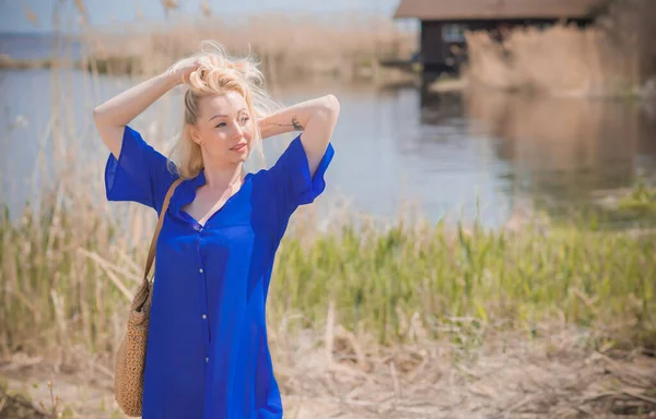 Boho Stil Porträt Einer Modischen Frau Mittleren Alters Auf Dem — Stockfoto