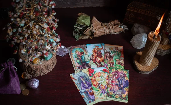 Liefde Magie Tarot Kaart Tafel Esoterisch Concept Waarzeggerij Voorspellingen Europa — Stockfoto