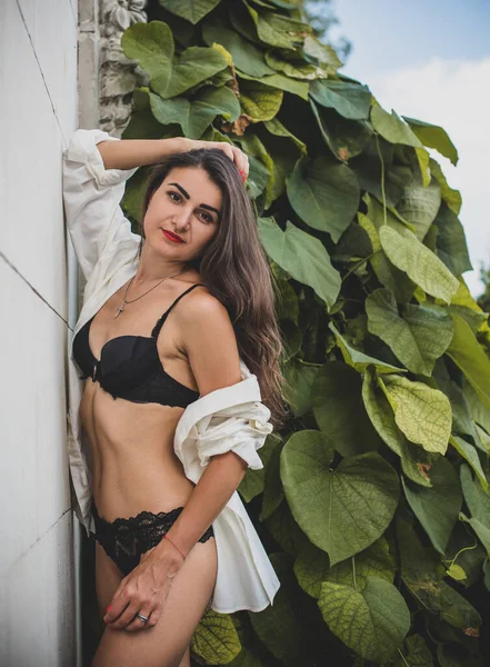 Mooie Sexy Moderne Spaanse Meisje Een Lingerie Kleding Mooie Figuur — Stockfoto