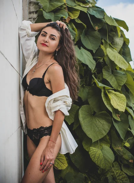 Mooie Sexy Moderne Spaanse Meisje Een Lingerie Kleding Mooie Figuur — Stockfoto