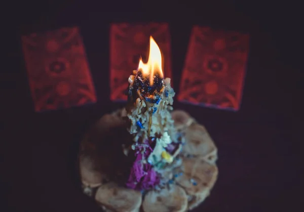 Queimaduras Vela Altar Magia Entre Velas Energia Negativa Limpa Conceito — Fotografia de Stock