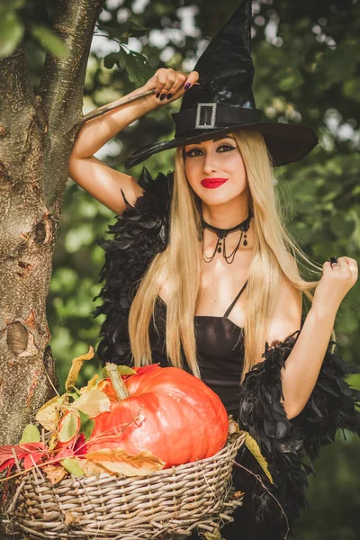 Halloween Zeit Größe Schöne Hexe Feiern Kostüme Und Ideen Für — Stockfoto