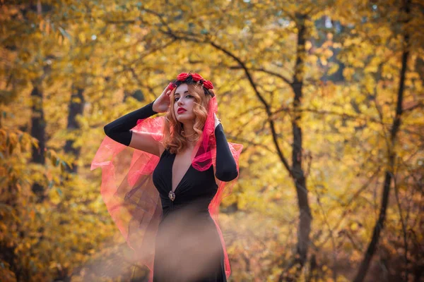 Temps Magique Mariée Automne Avec Voile Rouge Costume Idées Fête — Photo