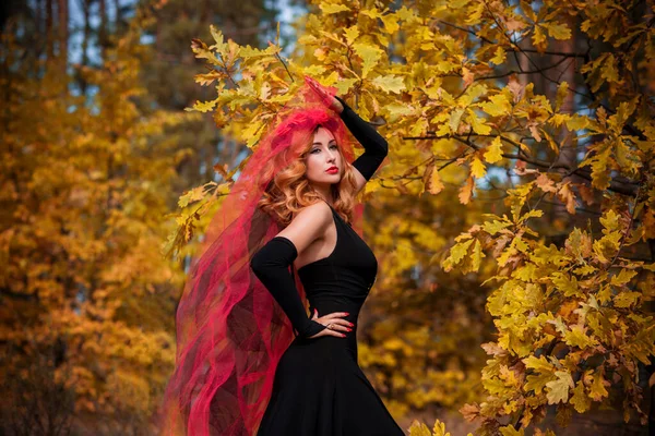Temps Magique Mariée Automne Avec Voile Rouge Costume Idées Fête — Photo