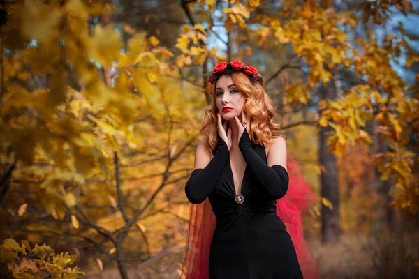 Temps Magique Mariée Automne Avec Voile Rouge Costume Idées Fête — Photo