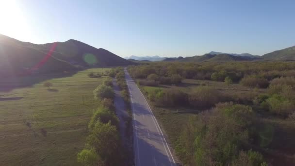 Vista aérea sobre a estrada da Bósnia — Vídeo de Stock