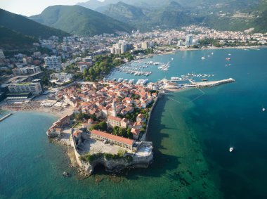 Karadağ 'da Eski Budva' nın Hava Görüntüsü.