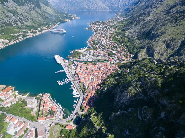 Letecký pohled na Kotor — Stock fotografie