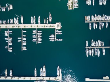 Porto Karadağ Hava görünümünü. Tivat şehir.