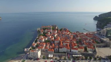 Karadağ 'da Eski Budva' nın Hava Görüntüsü.