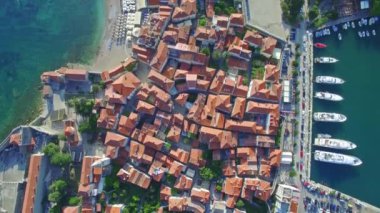 Karadağ 'da Eski Budva' nın Hava Görüntüsü.