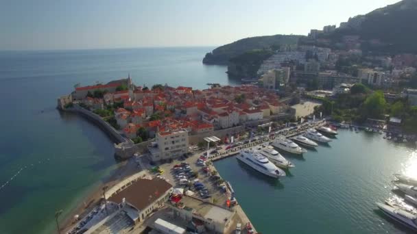 Vista aérea de Old Budva en Montenegro. — Vídeos de Stock