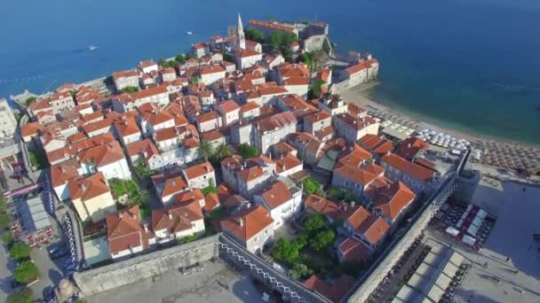 Karadağ 'da Eski Budva' nın Hava Görüntüsü. — Stok video