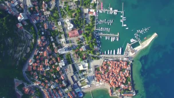 Vista aérea de Old Budva en Montenegro. — Vídeo de stock