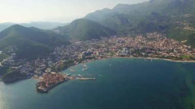 Karadağ 'da Eski Budva' nın Hava Görüntüsü.