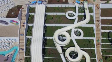 Budva, Karadağ - 15 Ağustos 2016: Budva'nın aqua park, havadan görünümü