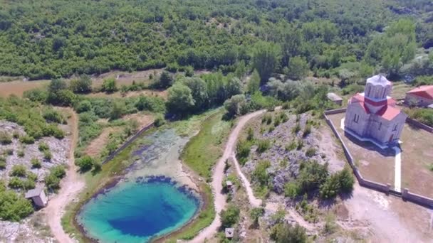 Источники воды Цетина в Хорватии — стоковое видео