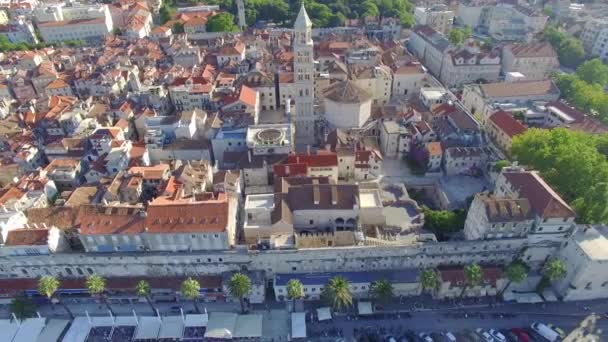 Σπλιτ, Κροατία - 21 Ιουλίου 2016: Αεροφωτογραφία, κέντρο πόλης Σπλιτ, παλιά πόλη με το λιμάνι — Αρχείο Βίντεο