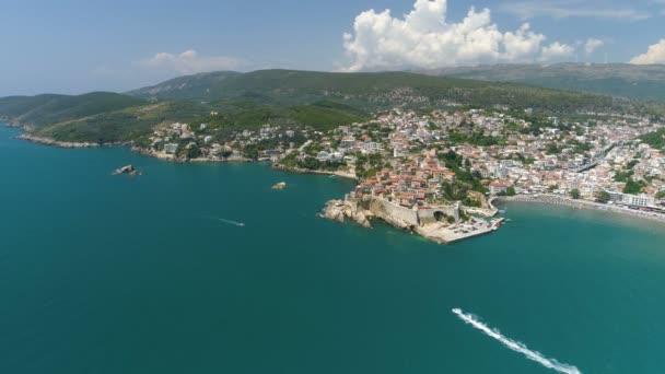 Eski Ulcinj şehrinin havadan görünüşü — Stok video