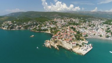 Eski Ulcinj şehrinin havadan görünüşü