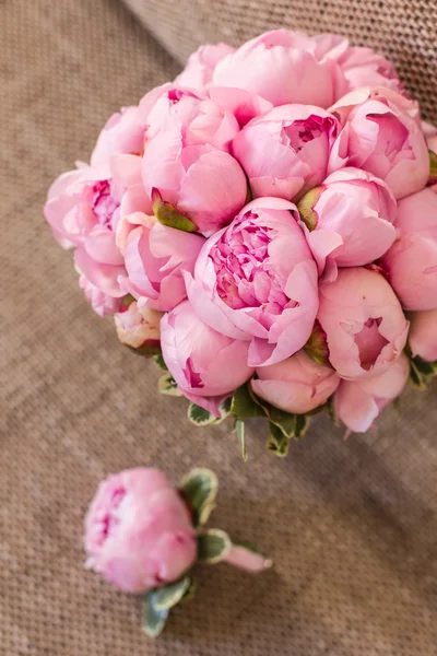 Peonies gelin buketi — Stok fotoğraf