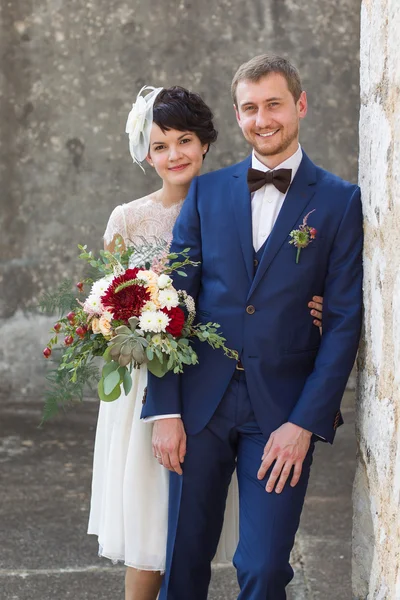 Pareja joven recién casada personas — Foto de Stock