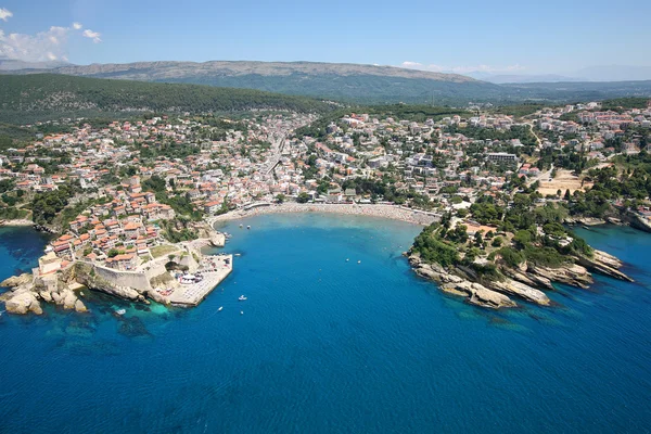 Karadağ 'ın eski Ulcinj kentinin hava manzarası.