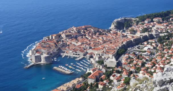 Vista dall'alto della città vecchia di Dubrovnik — Video Stock