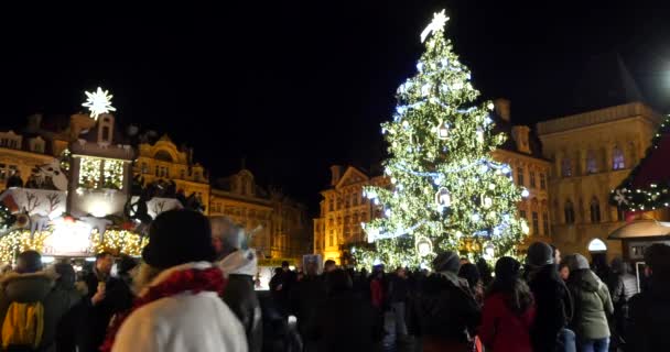 Praag, 29 november 2015-Old Town Square at Christmas time, Praag, Tsjechische Republiek. — Stockvideo