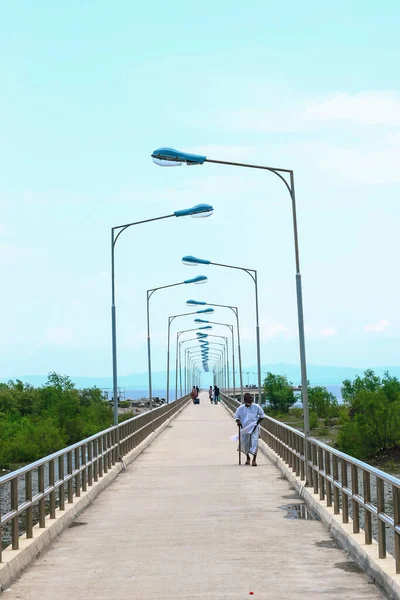 Brygga Eller Brygga Promenadstråk Och Hav Vid Soluppgången Vacker Utsikt — Stockfoto